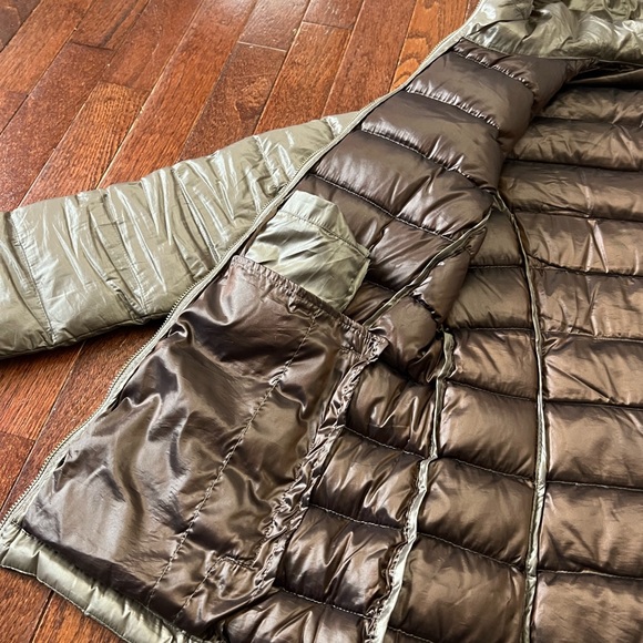 Andrew Marc champagne packable lightweight premium down puffer jacket - Picture 10 of 16